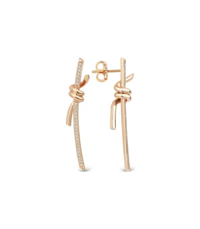 14K Rose Altın Düğüm Detaylı Pırlanta Küpe – Sivri Uçlu Modern Tasarım