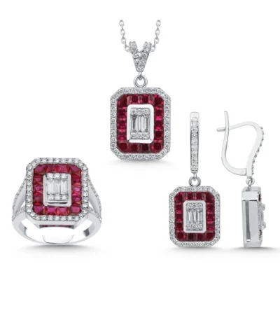 Baget ve Yuvarlak Kesim Pırlanta, Kırmızı Taşlı Dikdörtgen Çerçeve Desenli Yüzük, Kolye ve Küpe Seti – 14 Ayar Beyaz Altın